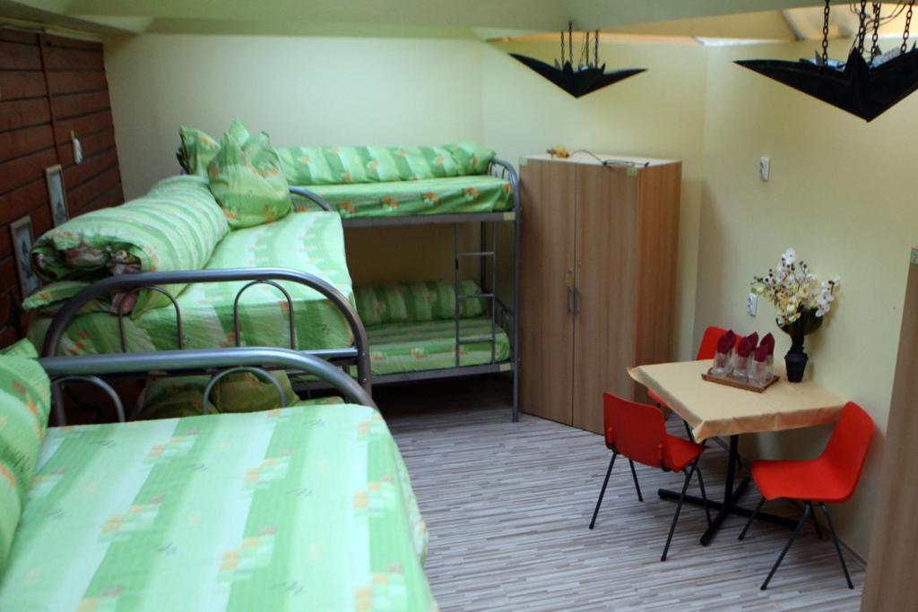 קלוז'-נאפוקה City Center Hostel חדר תמונה